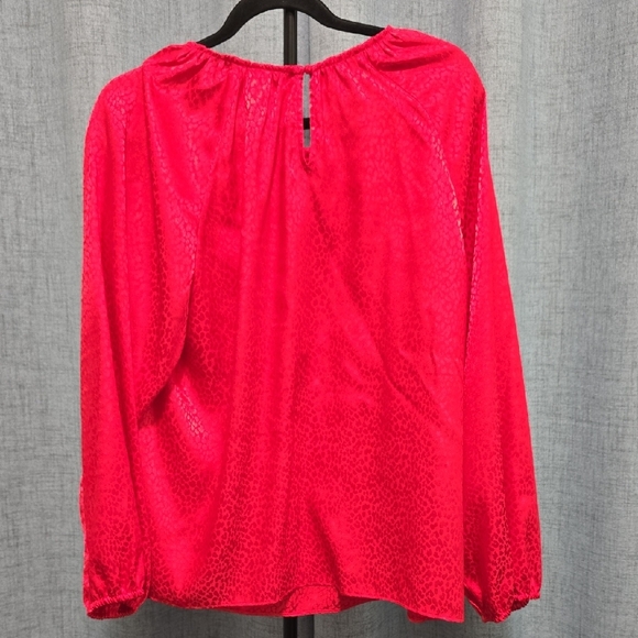 I-N-C Elegant Red Tone On Tone Animal Print Women's Top With Chain Detail XL - Picture 8 of 11